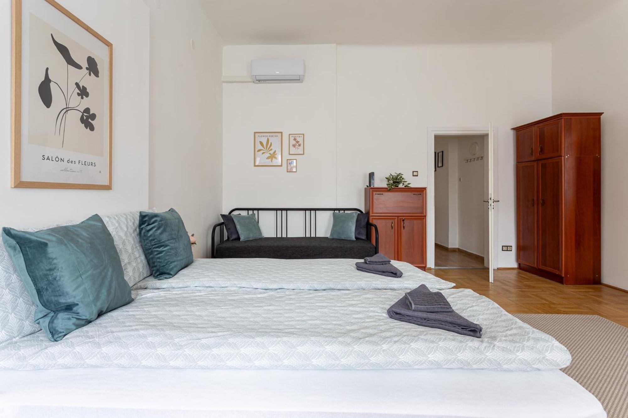 Urania Apartments بودابست المظهر الخارجي الصورة