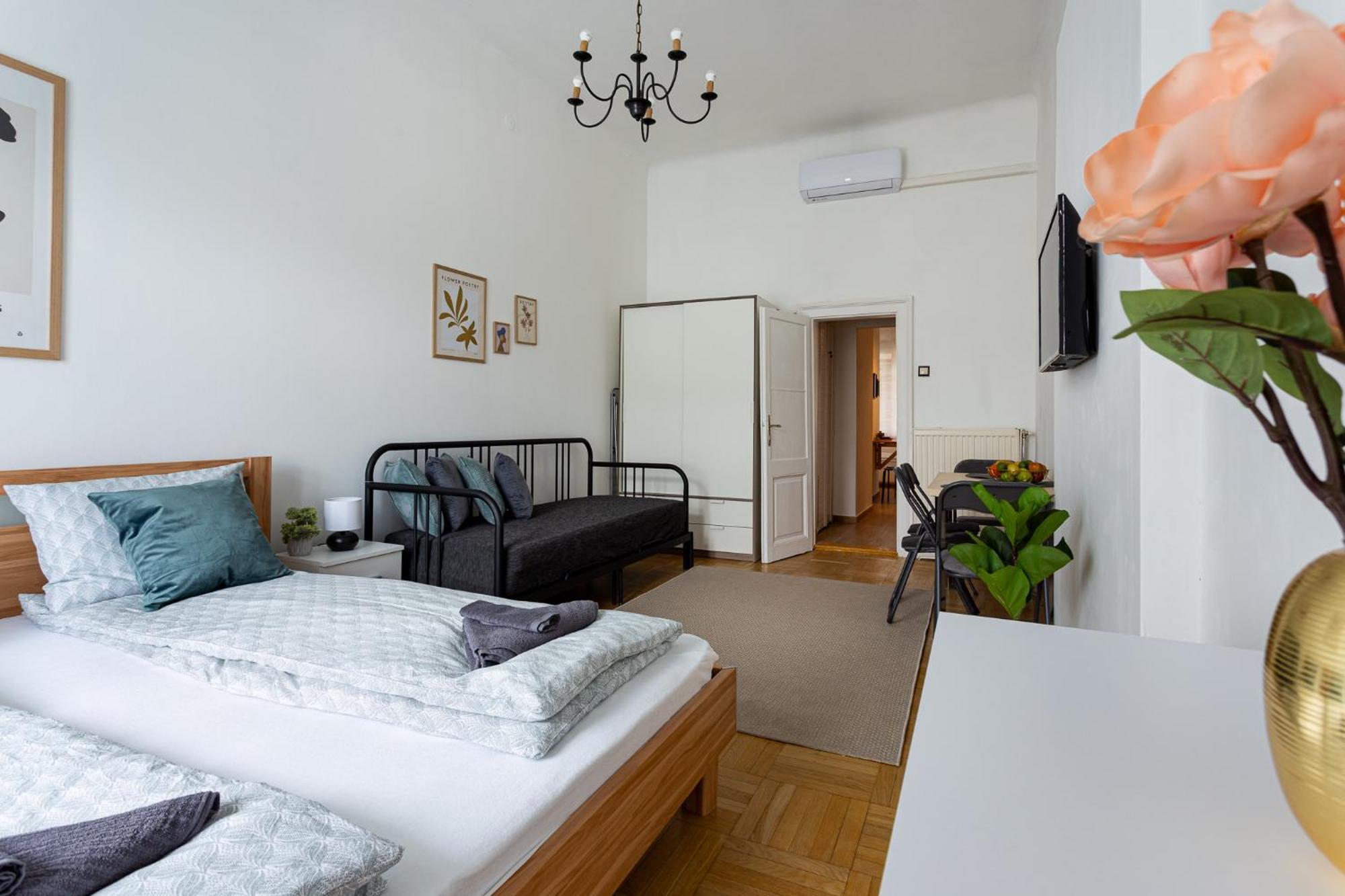 Urania Apartments بودابست المظهر الخارجي الصورة